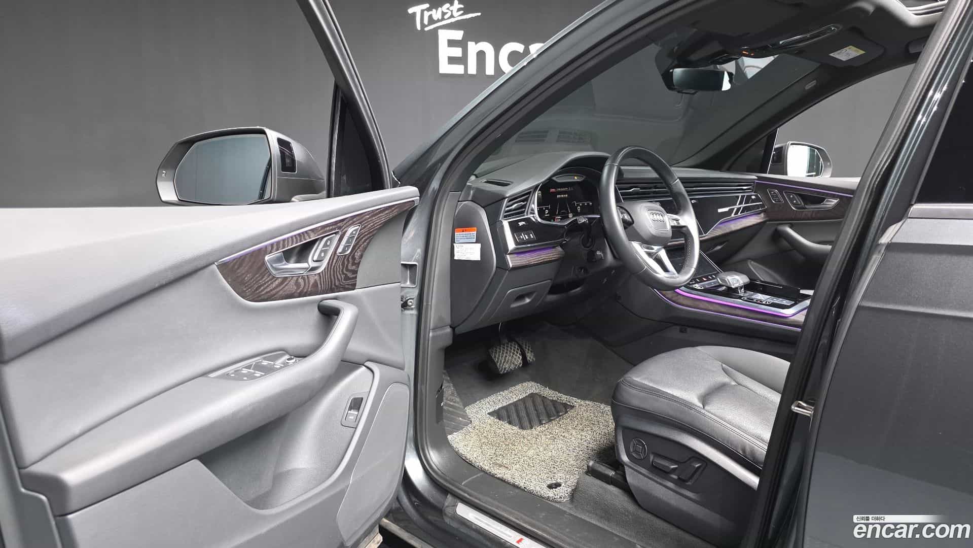 Q7 Audi 2021.6-INNER-010