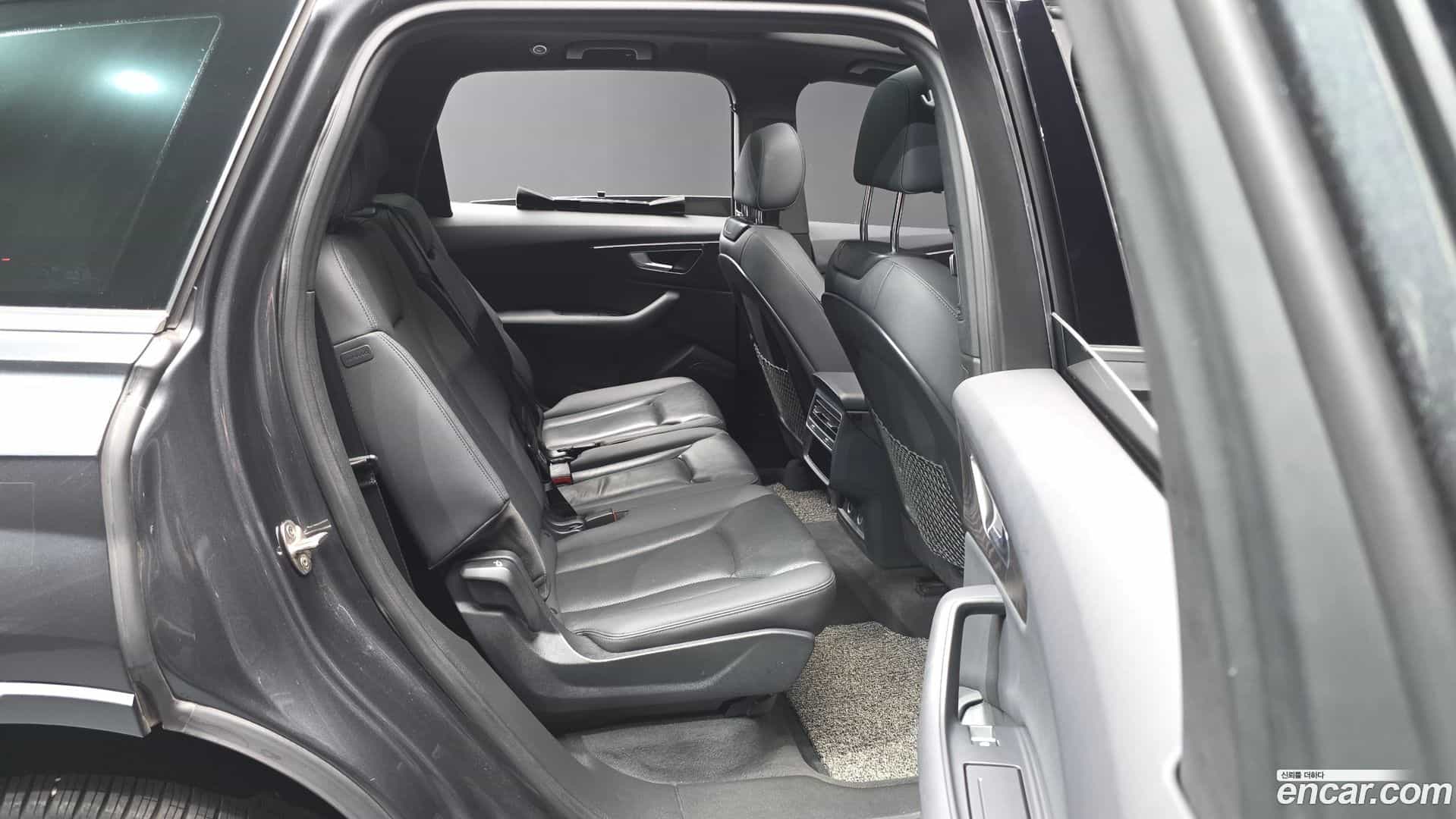 Q7 Audi 2021.6-OPTION-016