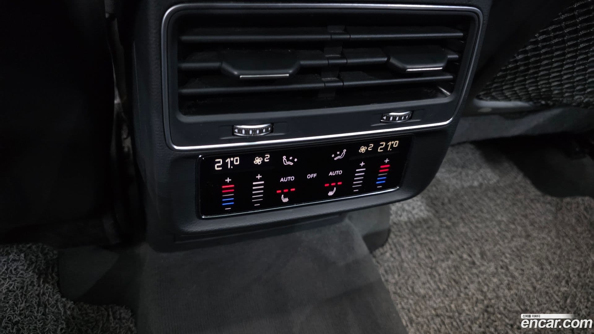 Main__Slider__Photo:Q7 Audi 2021.6-18