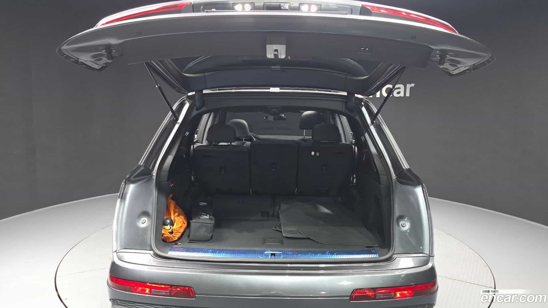 Q7 Audi 2021.6-OPTION-024