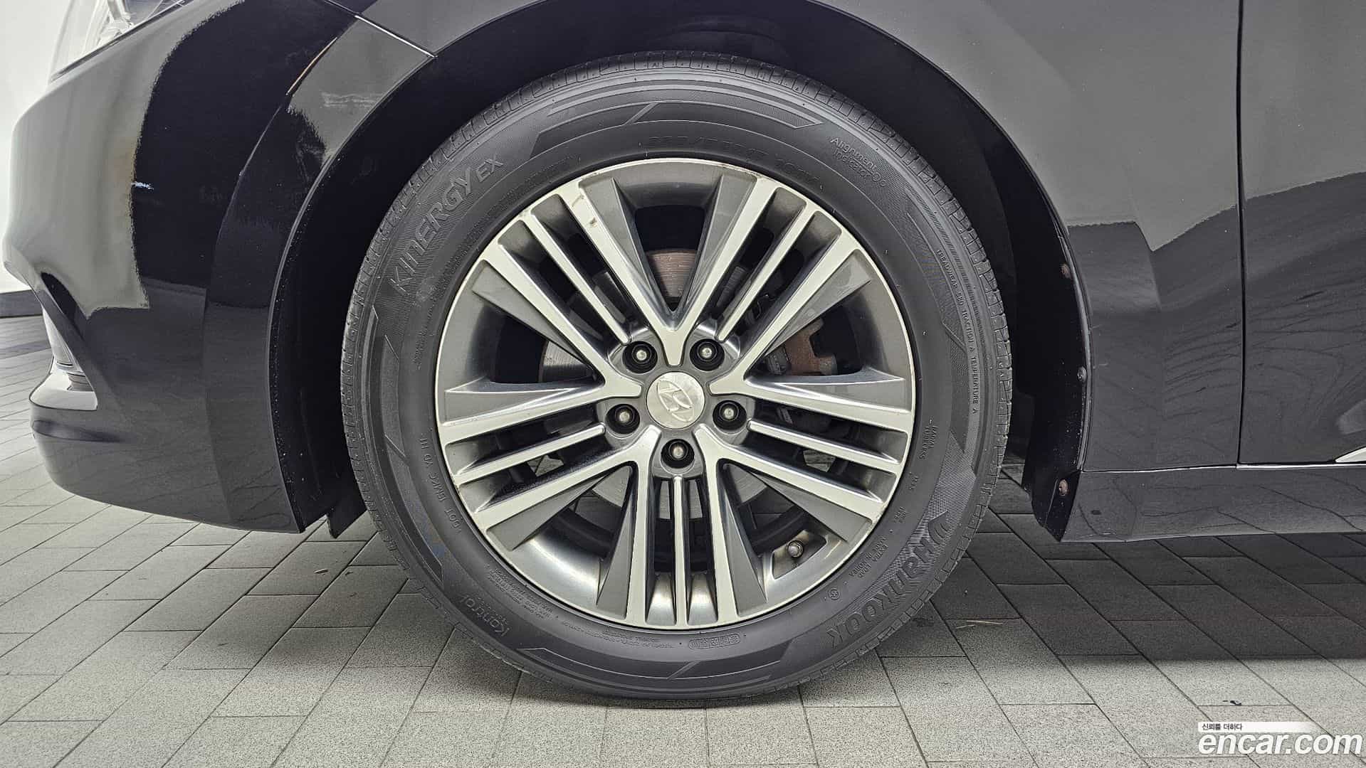 Grandeur Hyundai 2013.5-OUTER-005