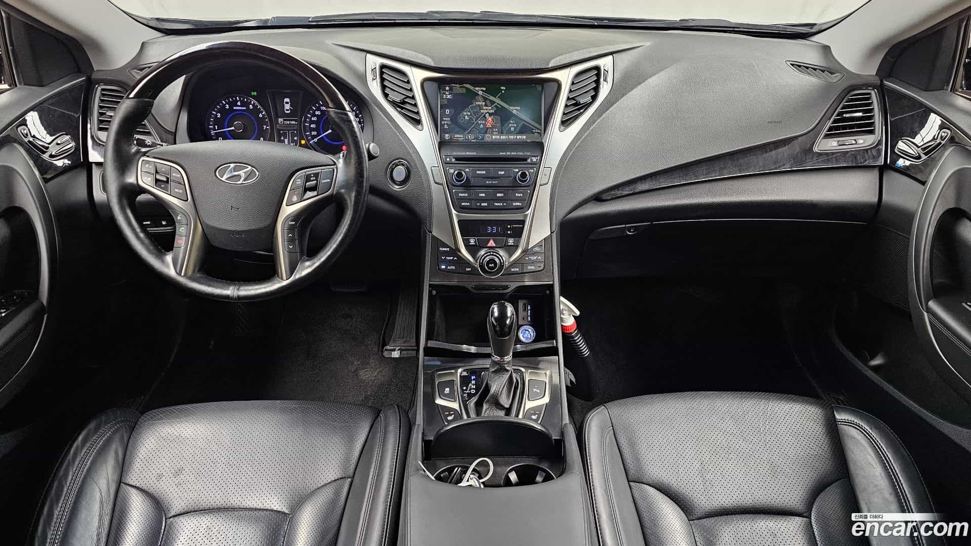 Grandeur Hyundai 2013.5-INNER-007