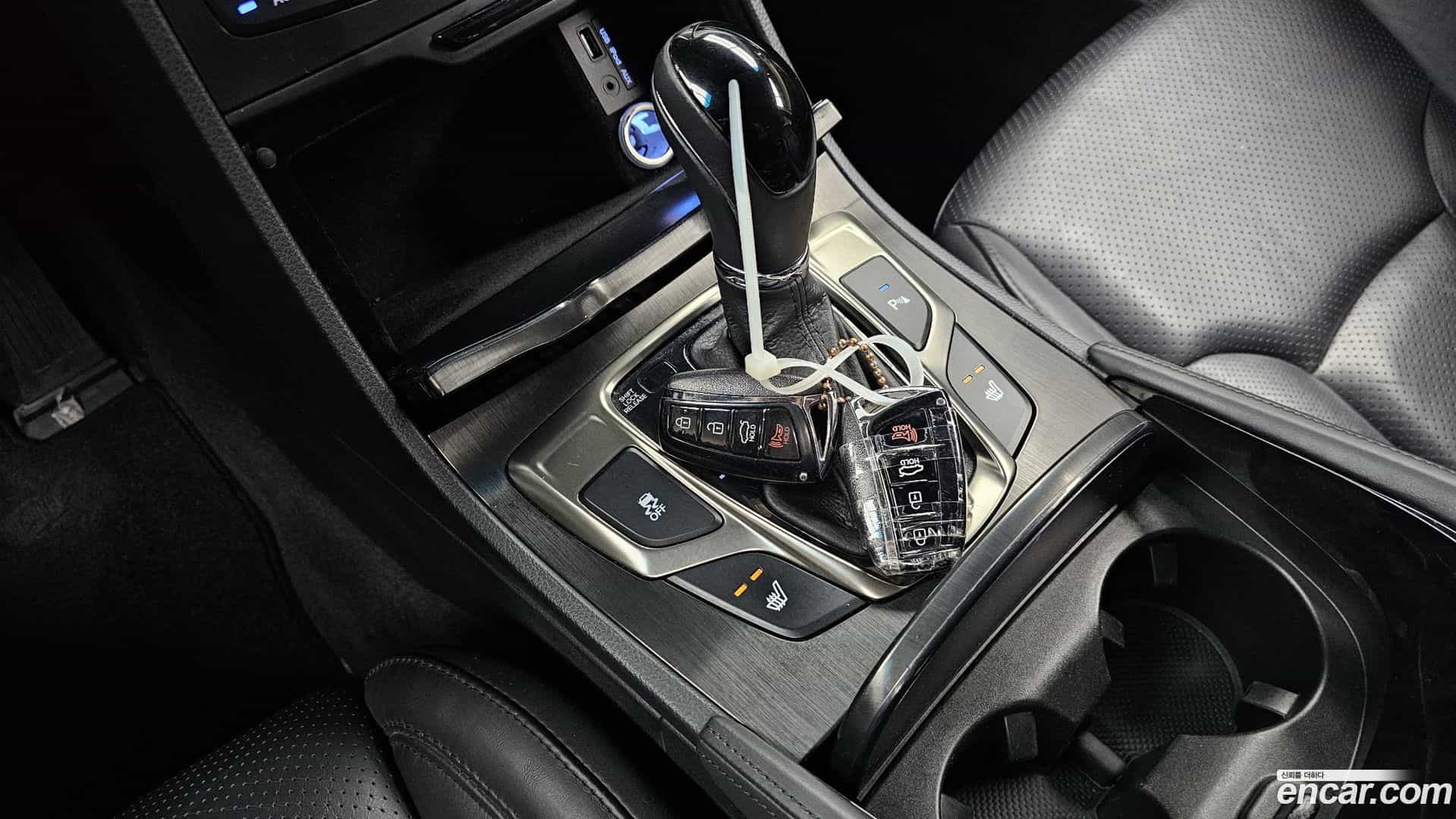 Grandeur Hyundai 2013.5-INNER-009