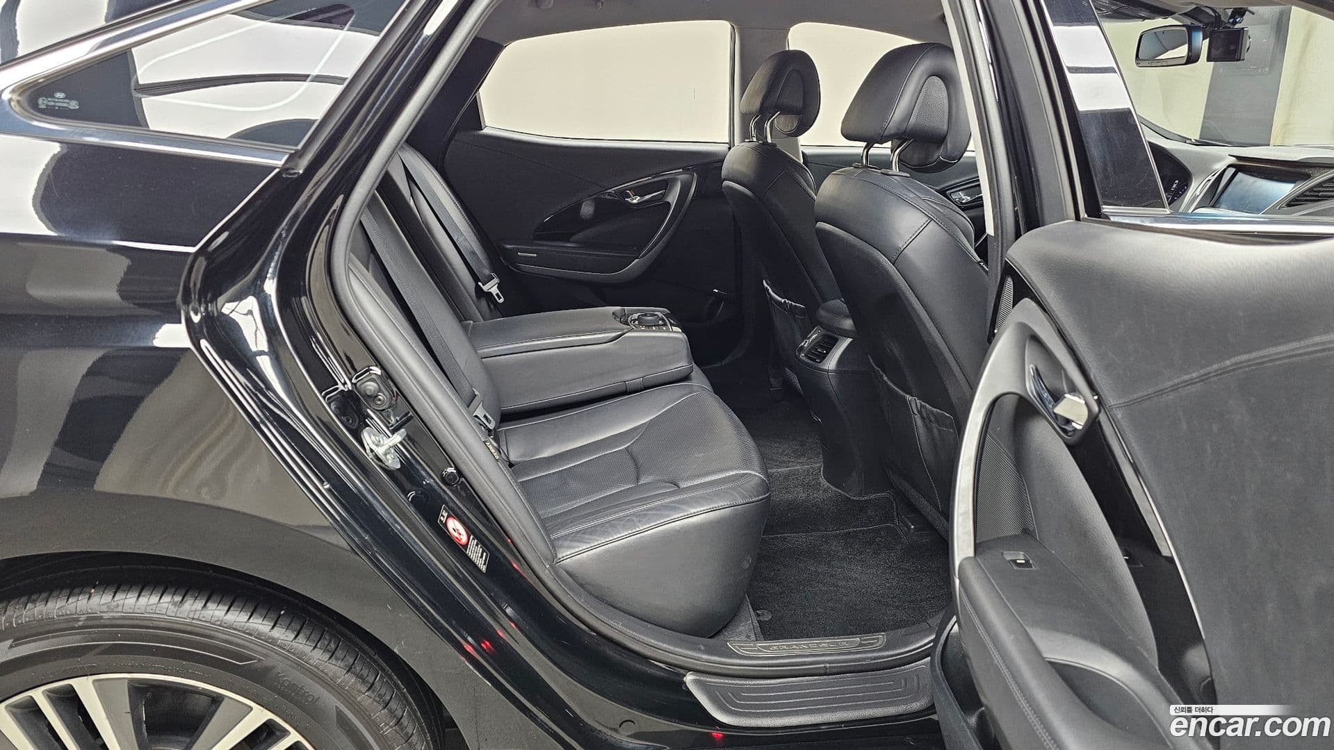 Main__Slider__Photo:Grandeur Hyundai 2013.5-11