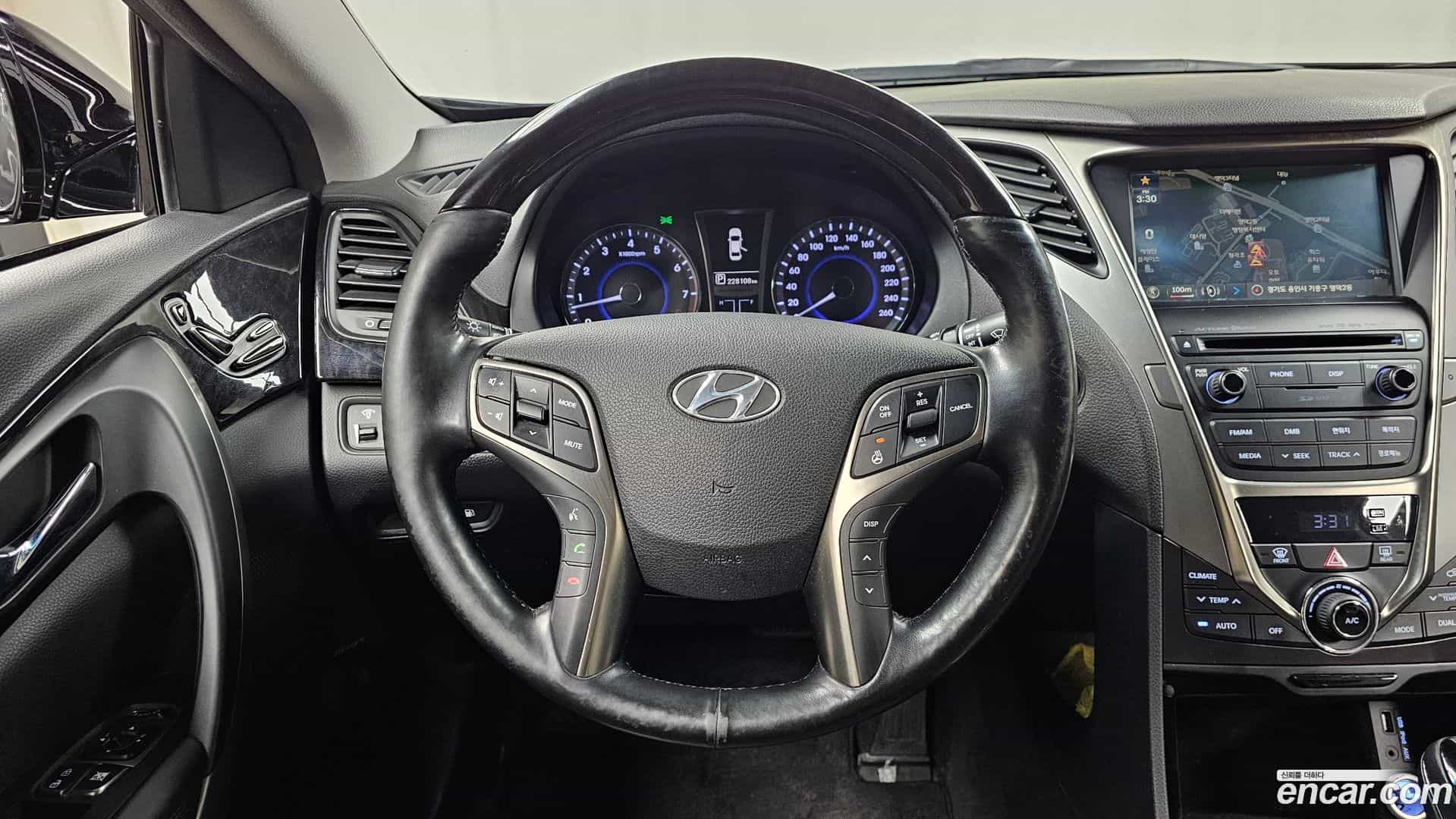 Grandeur Hyundai 2013.5-OPTION-017