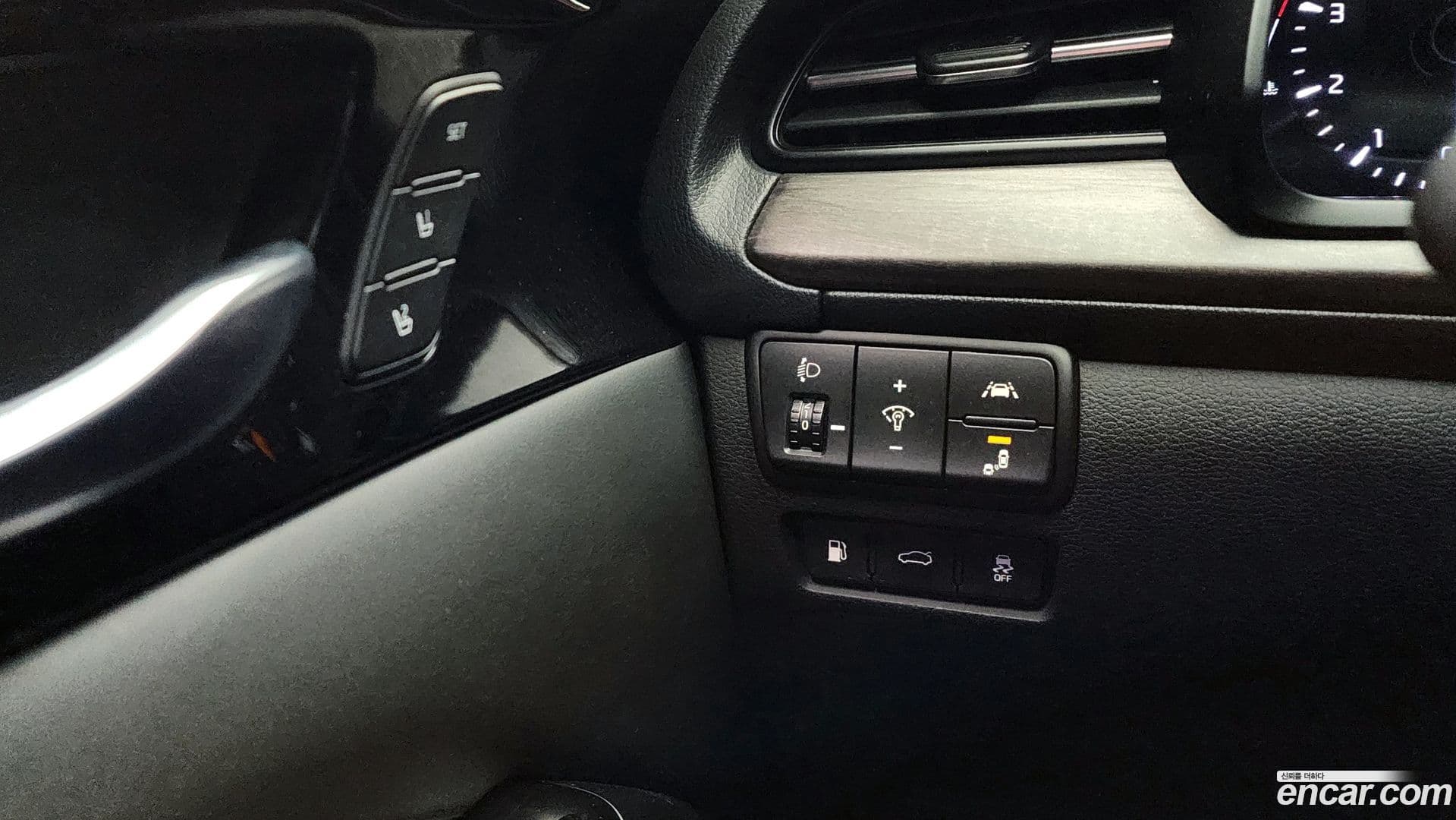 Main__Slider__Photo:K7 Kia 2020.1-16