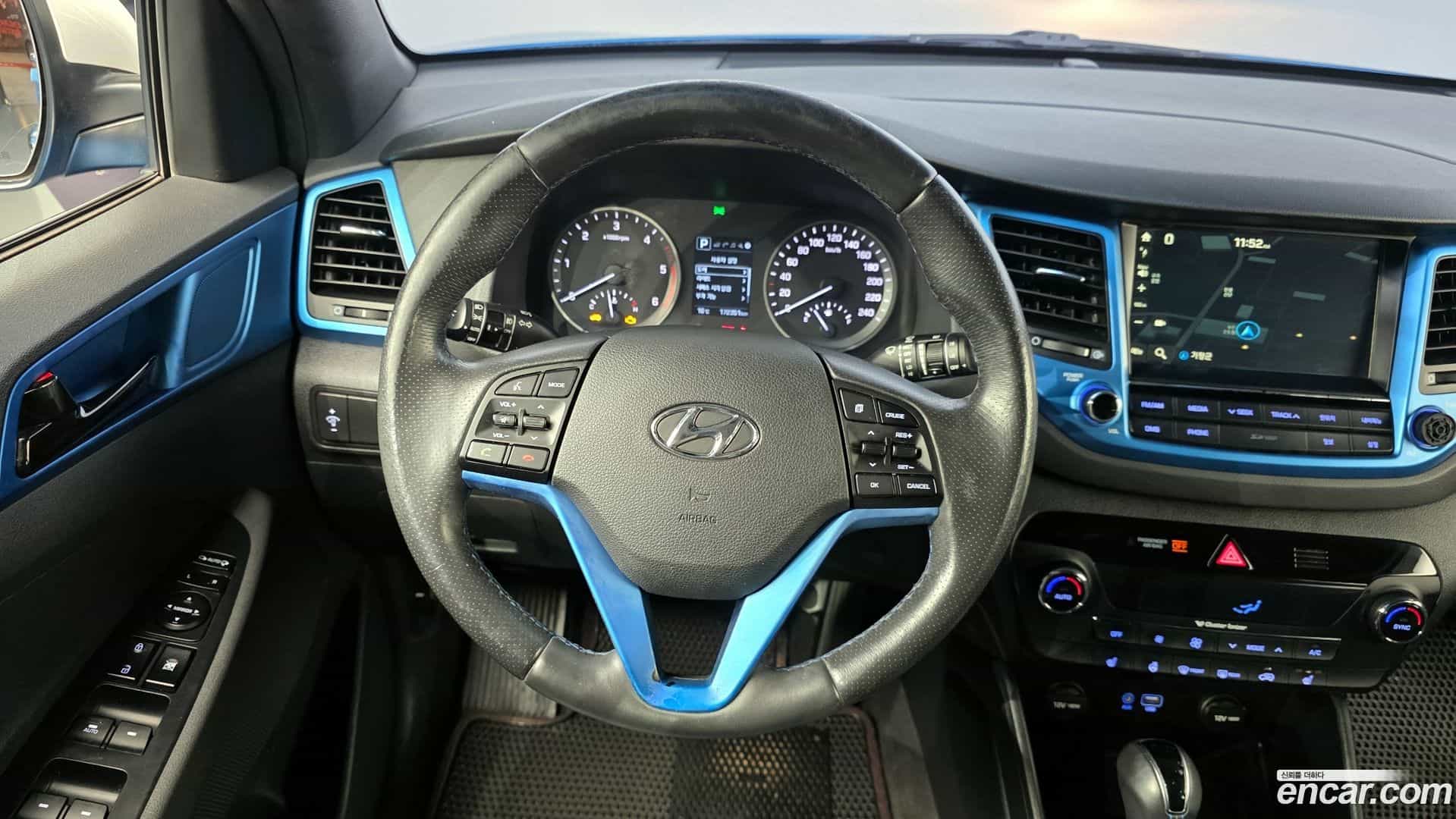 Tucson Hyundai 2016.3-OPTION-017