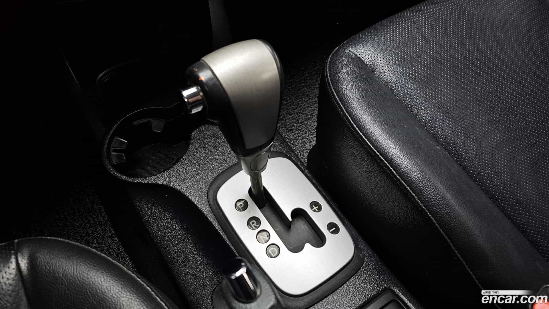 Sportage Kia 2010.2-INNER-009