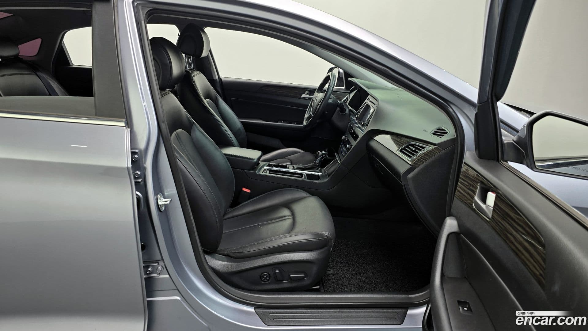 Main__Slider__Photo:Sonata Hyundai 2014.11-9