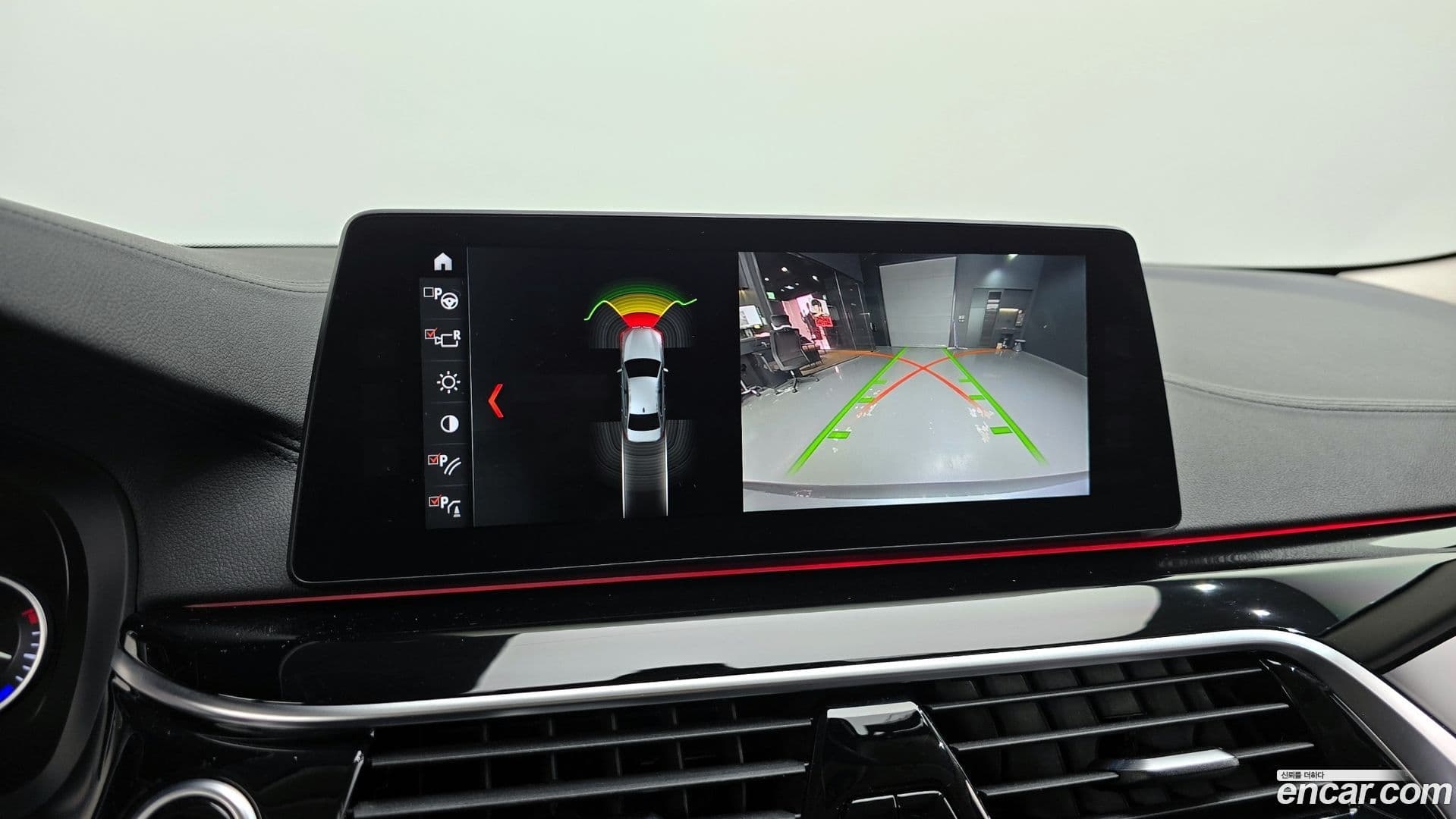 Main__Slider__Photo:5-Series BMW 2017.10-14