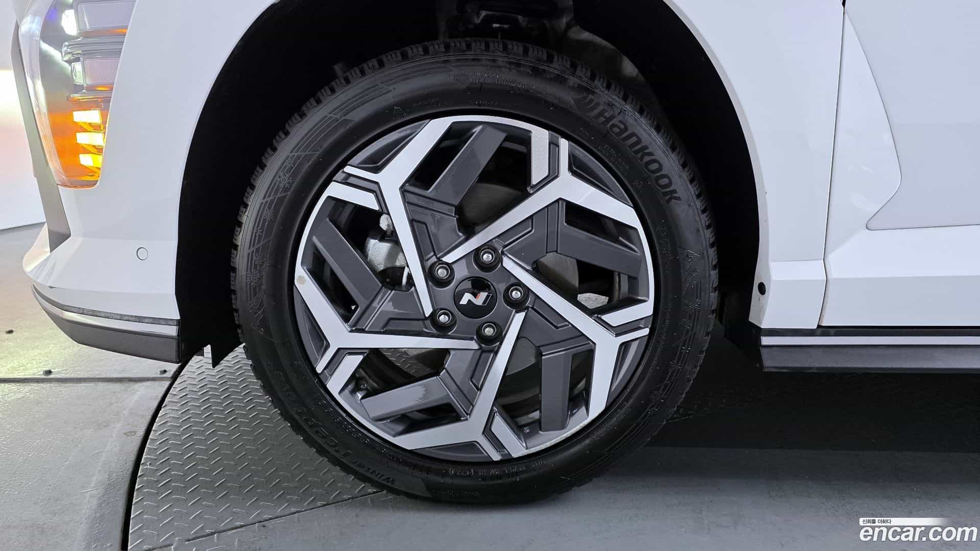 Kona Hyundai 2025.3-OUTER-005