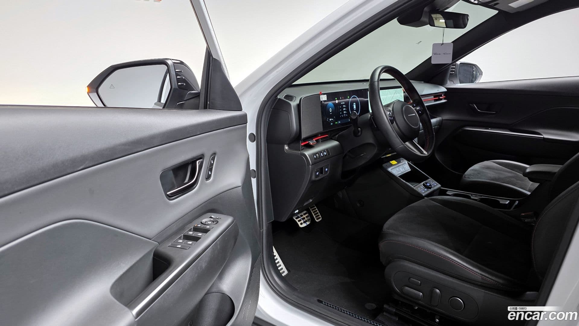 Main__Slider__Photo:Kona Hyundai 2025.3-9