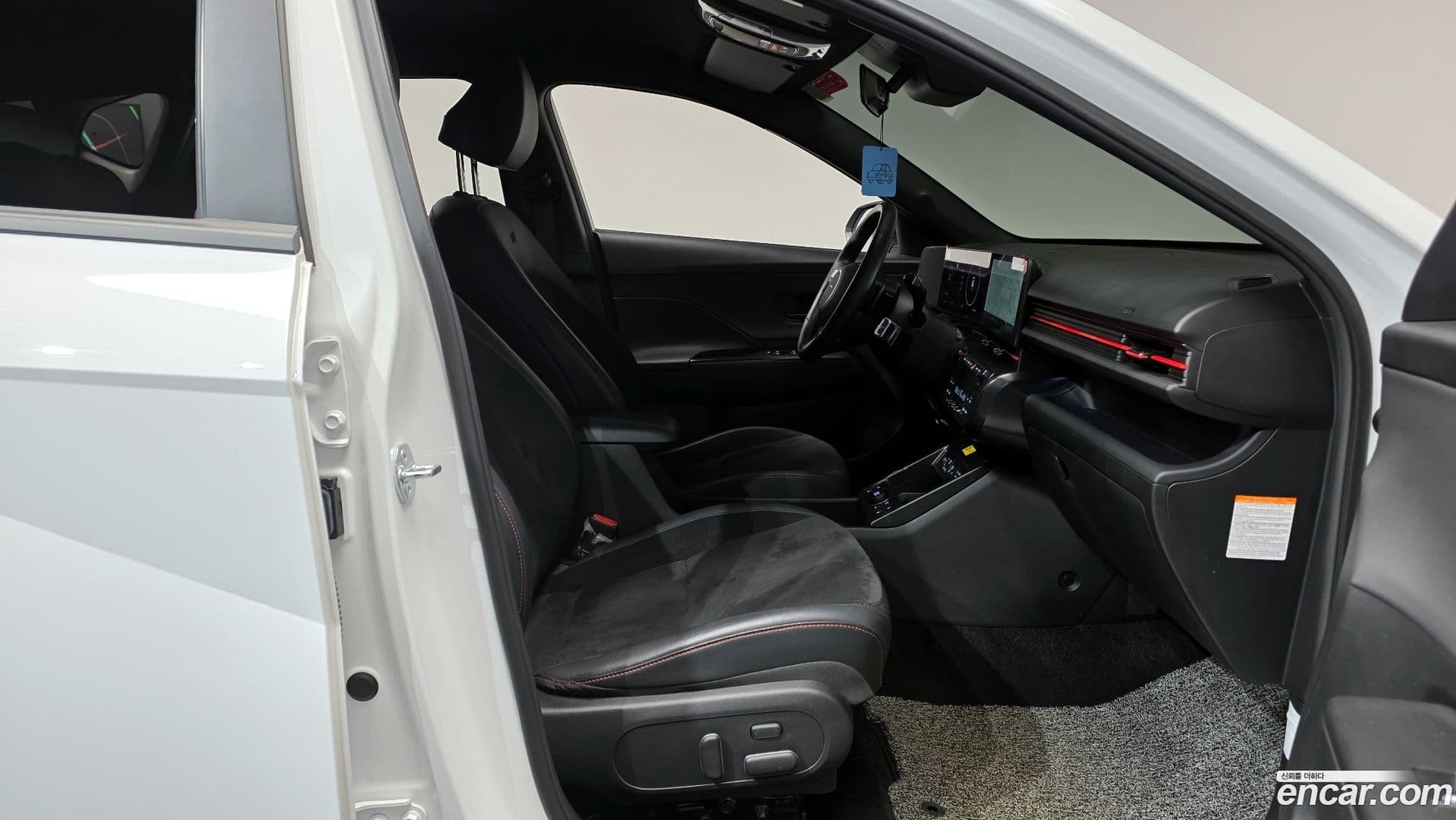 Main__Slider__Photo:Kona Hyundai 2025.3-12