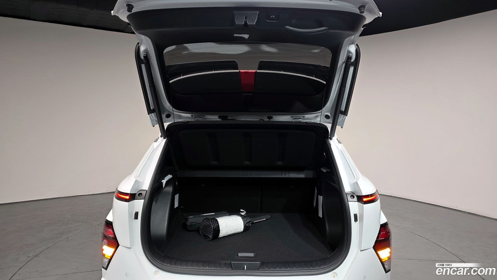 Main__Slider__Photo:Kona Hyundai 2025.3-20