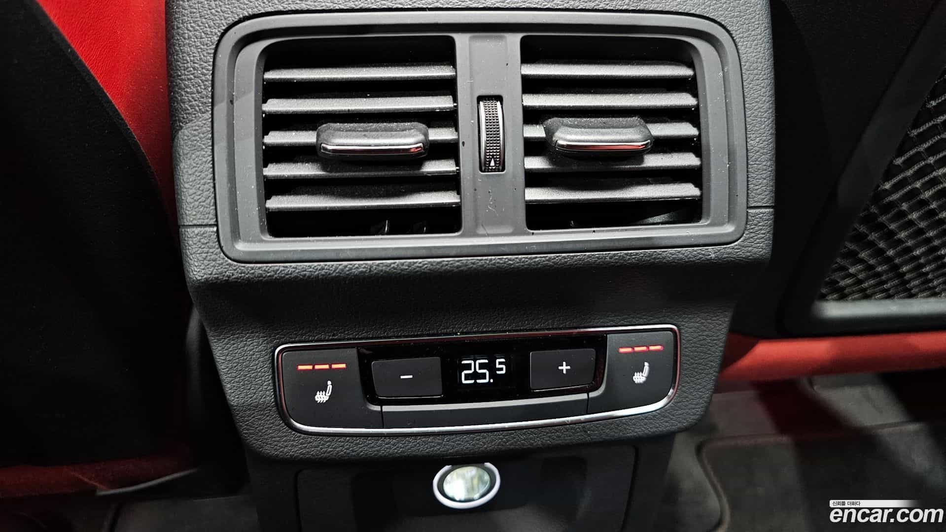 SQ5 Audi 2020.10-OPTION-021