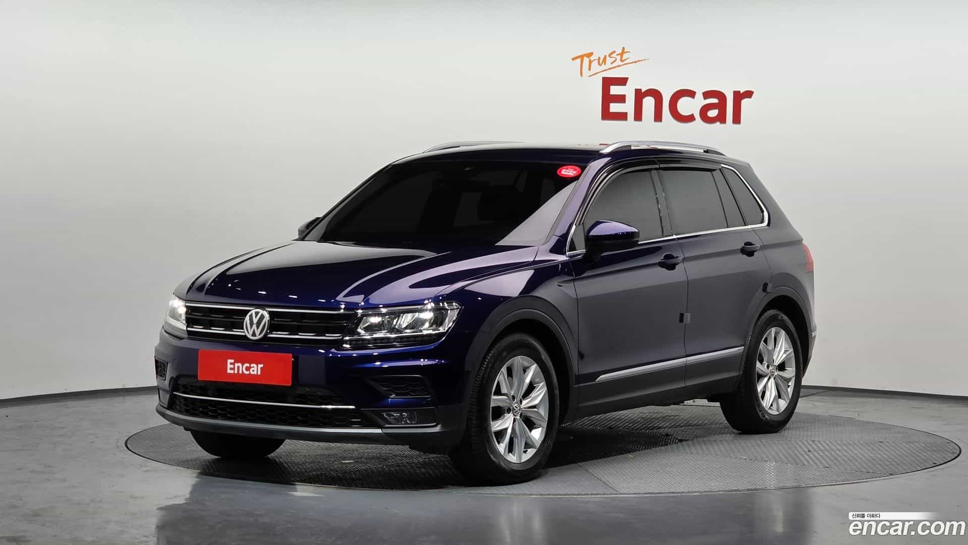 Tiguan Volkswagen 2020.4-OUTER-001