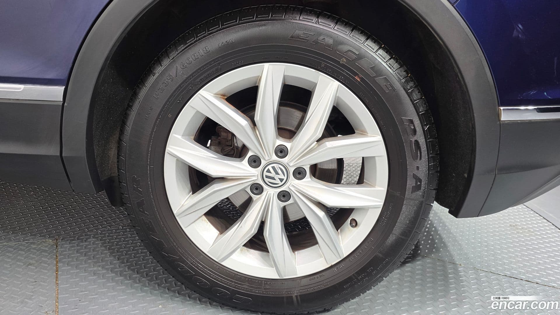 Main__Slider__Photo:Tiguan Volkswagen 2020.4-4