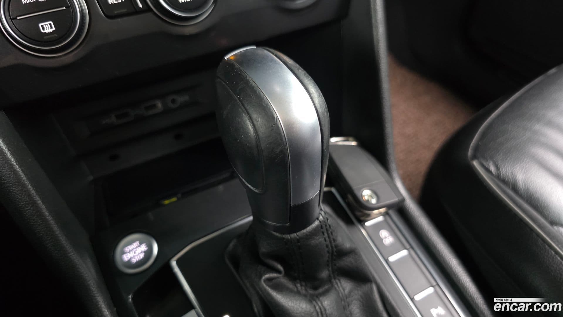 Main__Slider__Photo:Tiguan Volkswagen 2020.4-8