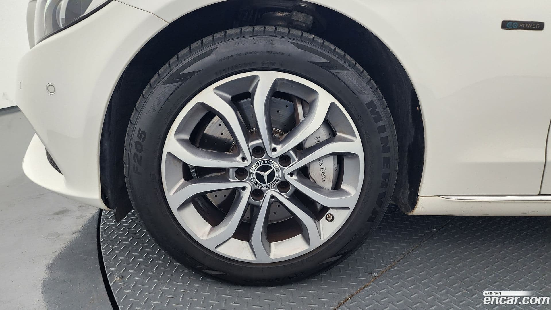 Main__Slider__Photo:C-Class Mercedes-Benz 2018.11-4