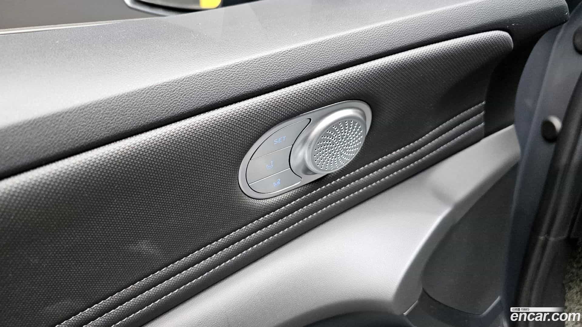 AVANTE Hyundai 2023.9-OPTION-021