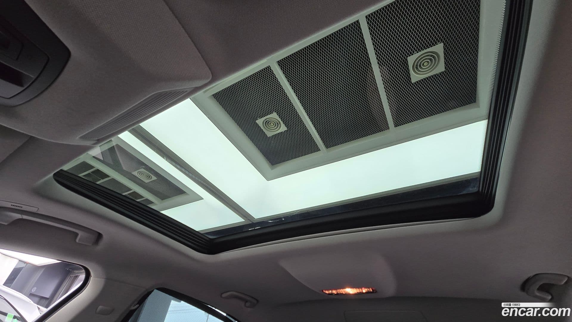 Main__Slider__Photo:7-Series BMW 2014.7-17