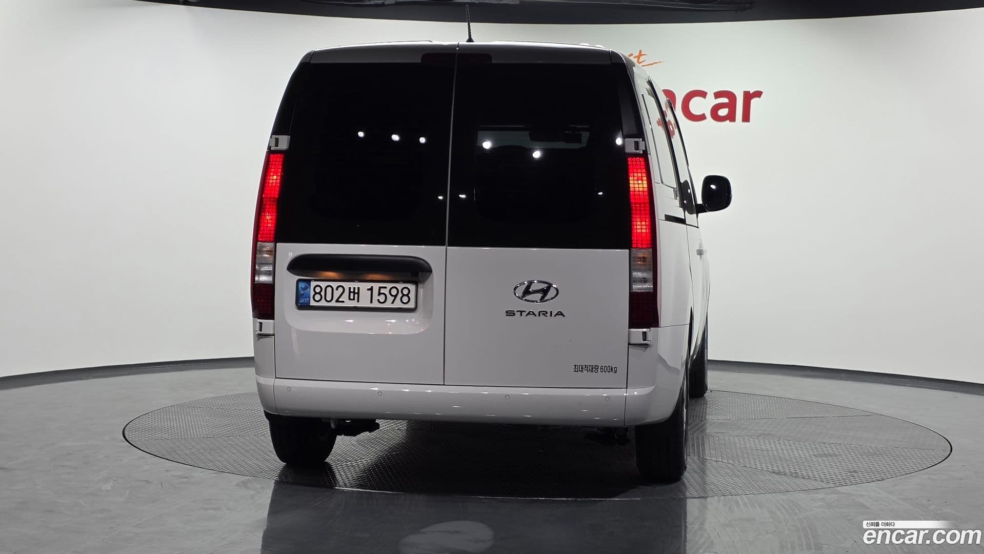 Main__Slider__Photo:Staria Hyundai 2021.11-3