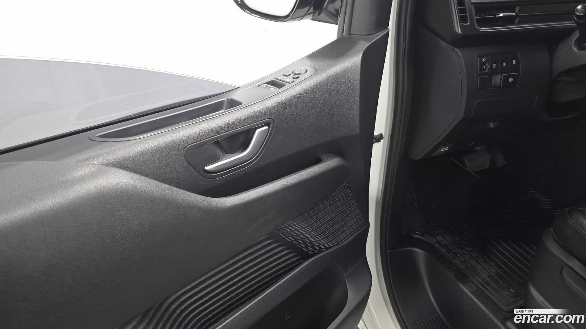 Staria Hyundai 2021.11-OPTION-018