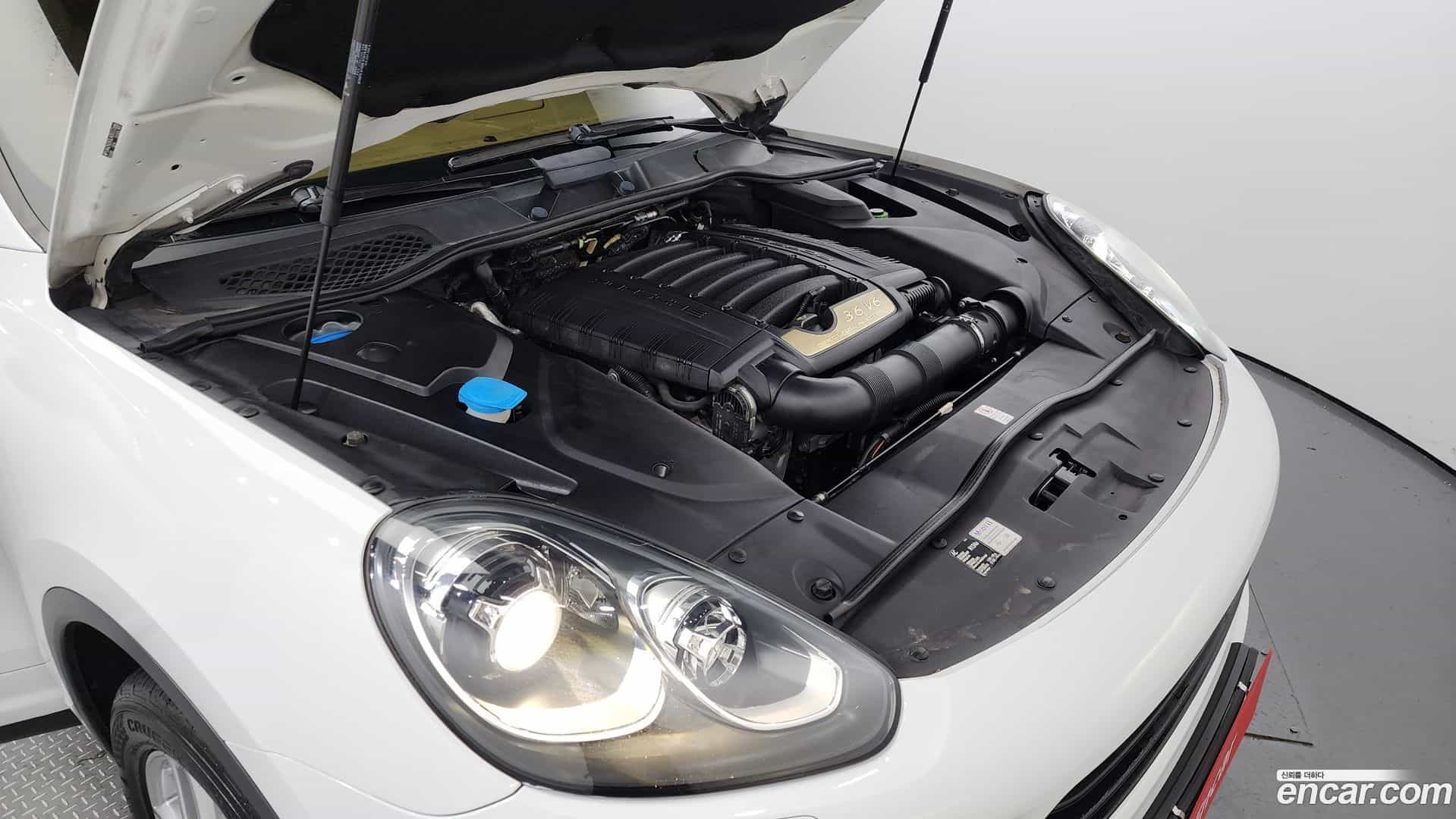 Cayenne Porsche 2015.2-INNER-006