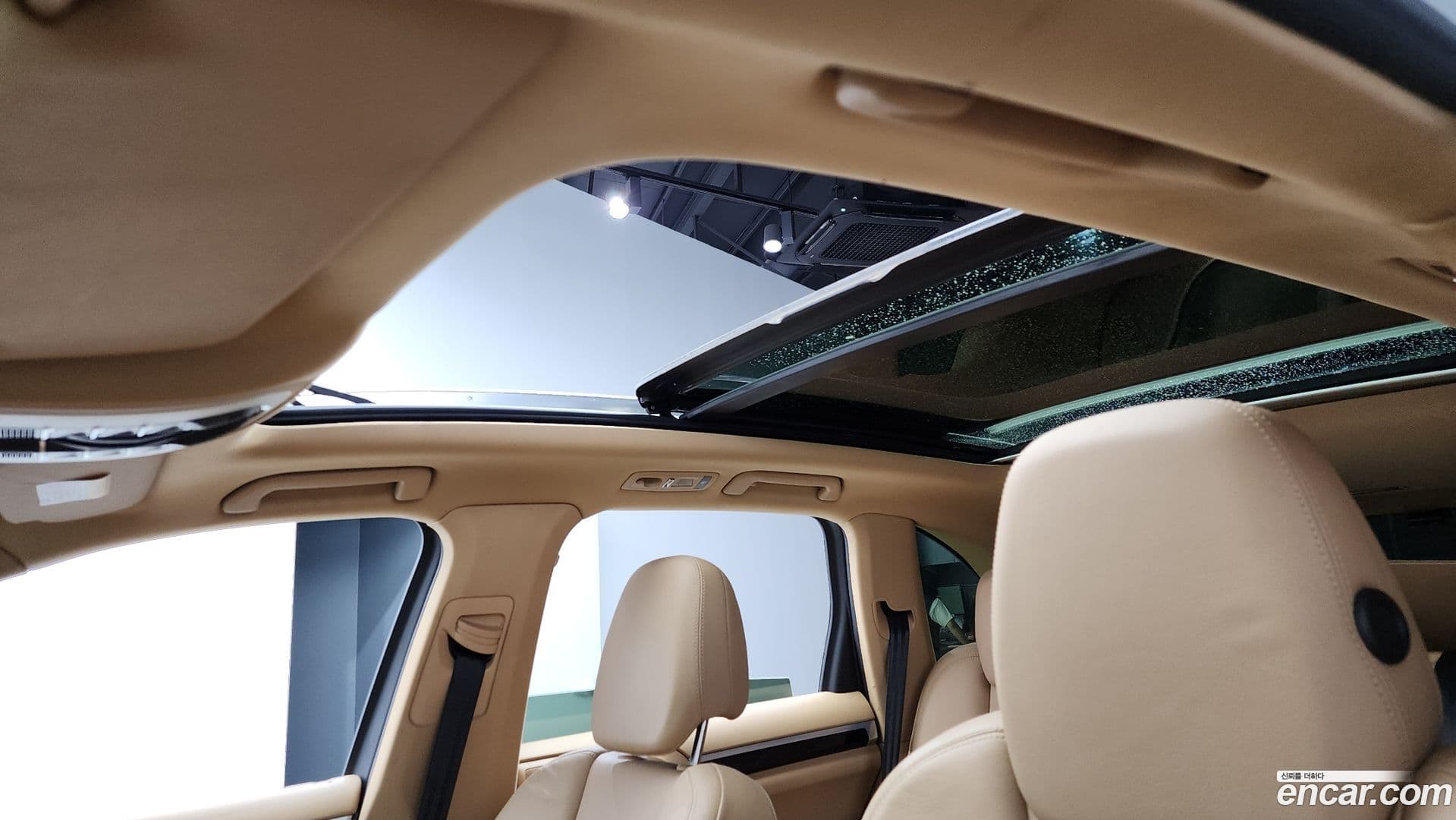 Main__Slider__Photo:Cayenne Porsche 2015.2-18