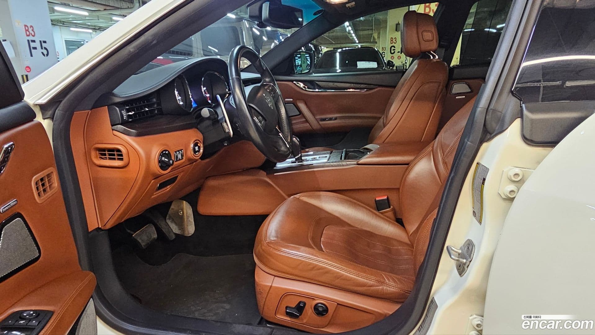 Main__Slider__Photo:Quattroporte Maserati 2014.1-9