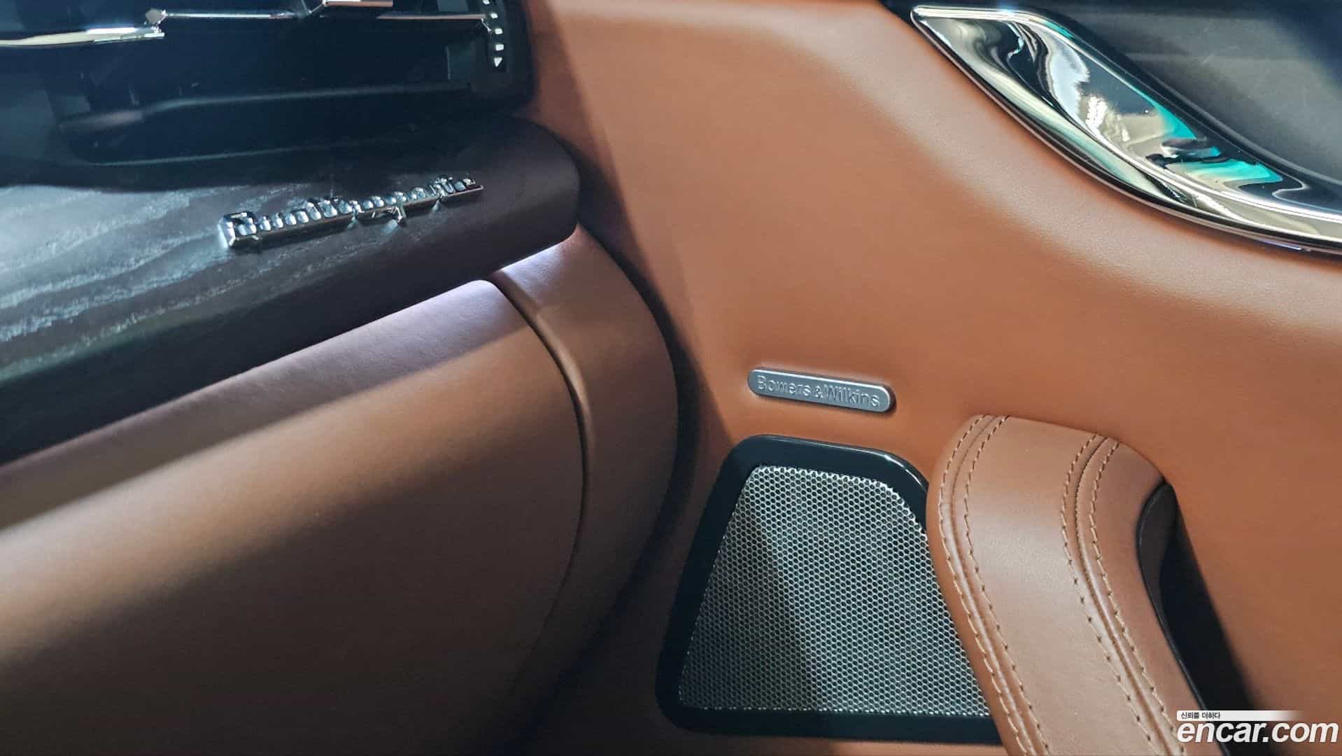 Quattroporte Maserati 2014.1-OPTION-024