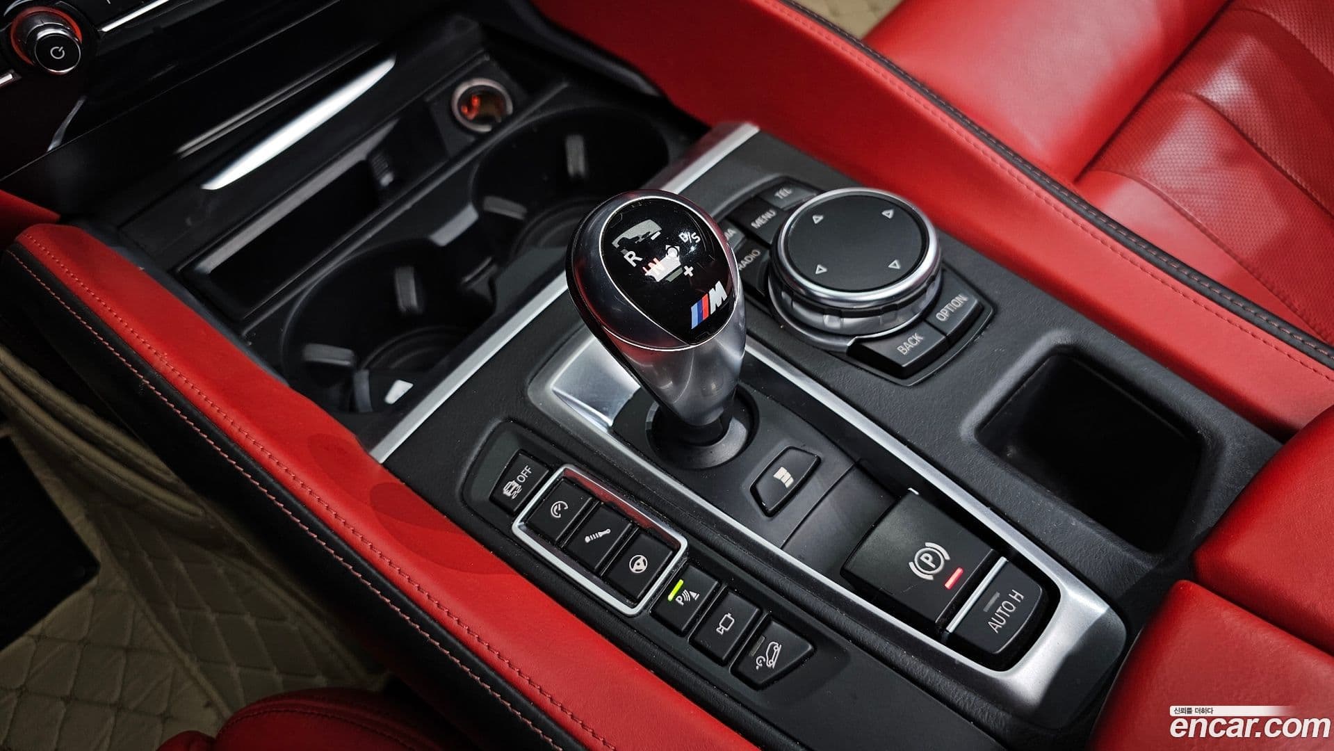 Main__Slider__Photo:X6M BMW 2016.7-8