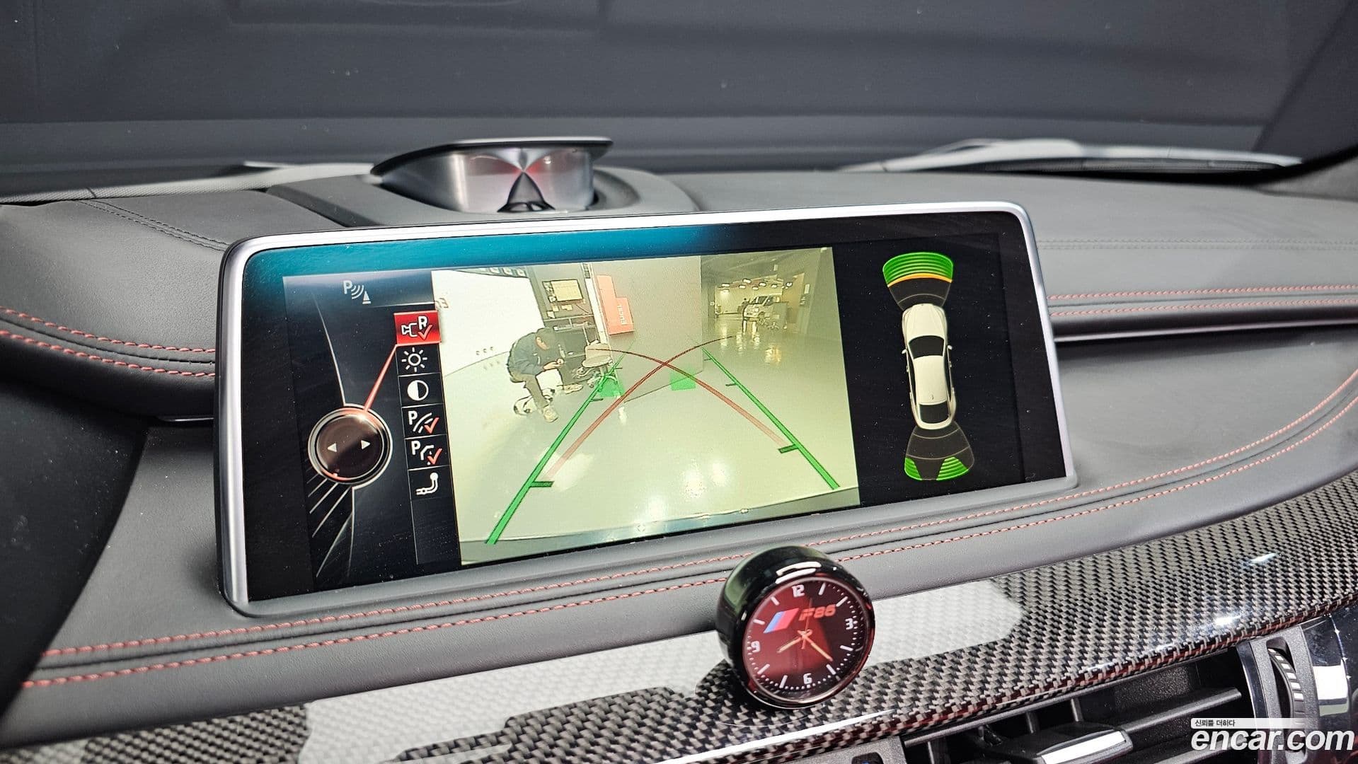 Main__Slider__Photo:X6M BMW 2016.7-14