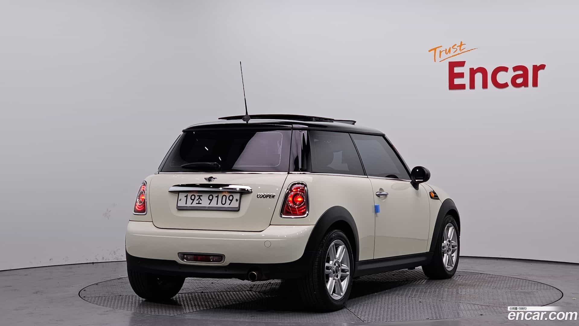 Cooper Mini 2011.8-OUTER-002