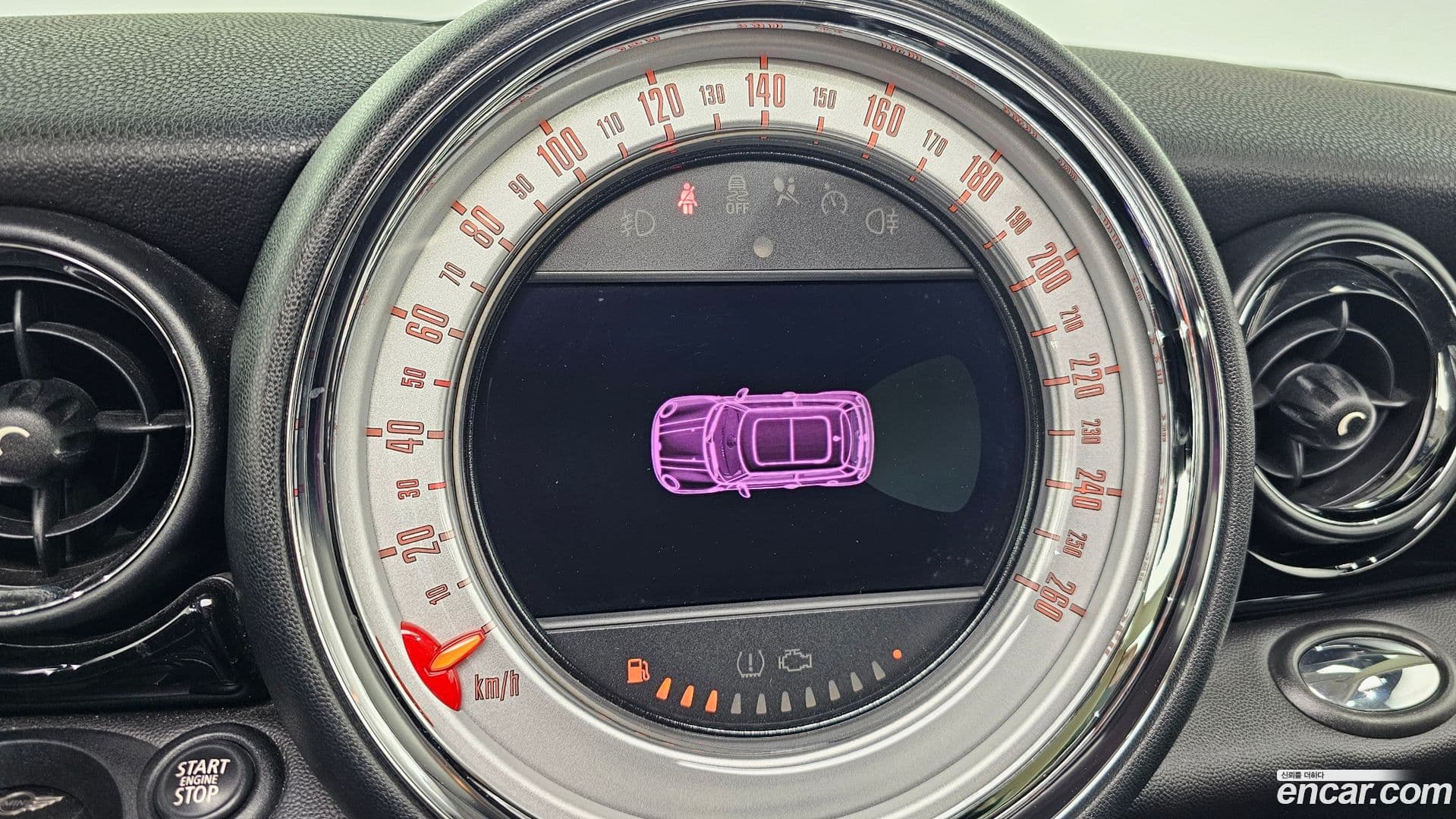 Main__Slider__Photo:Cooper Mini 2011.8-14