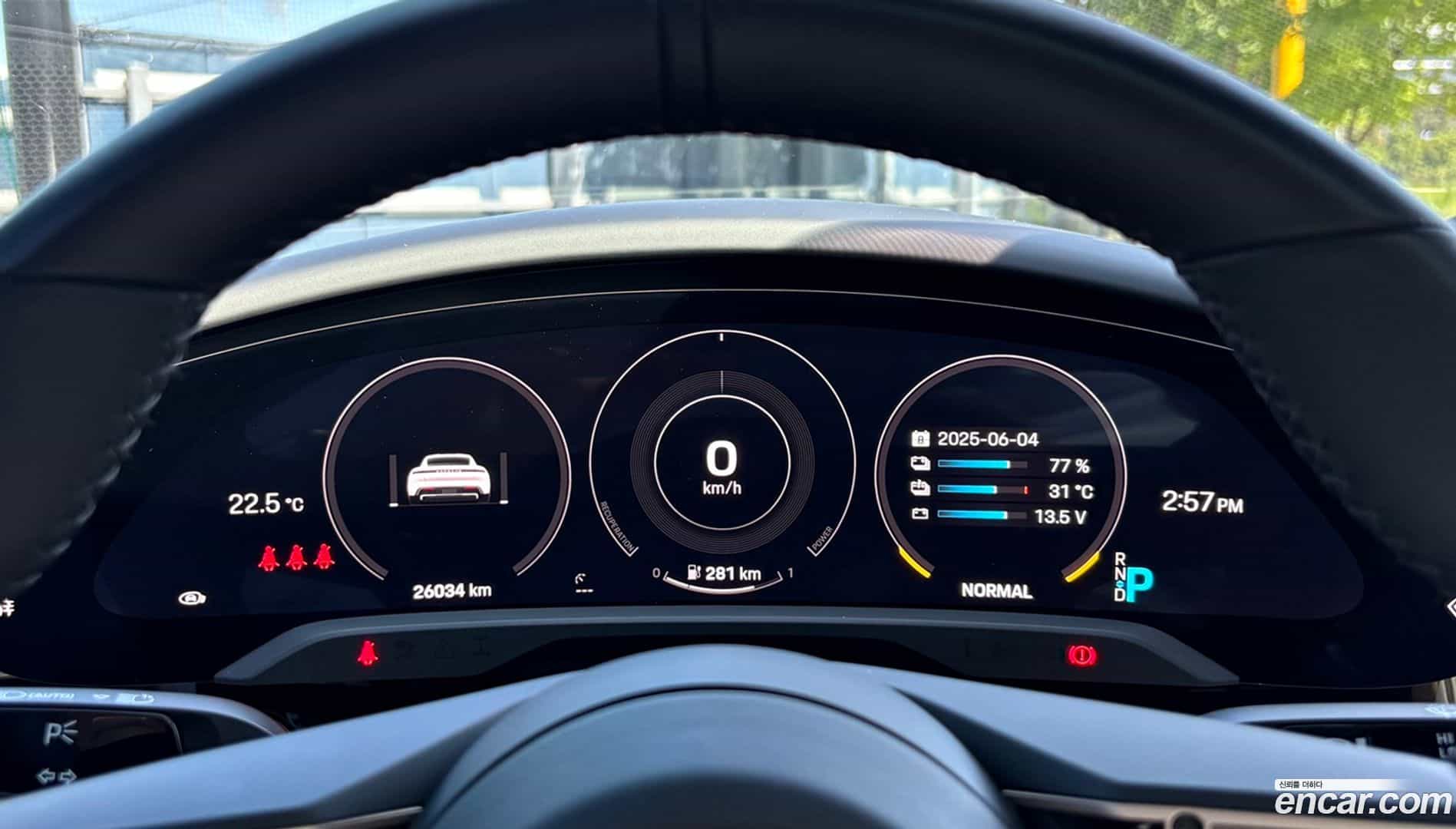 Taycan Porsche 2021.10-OPTION-018