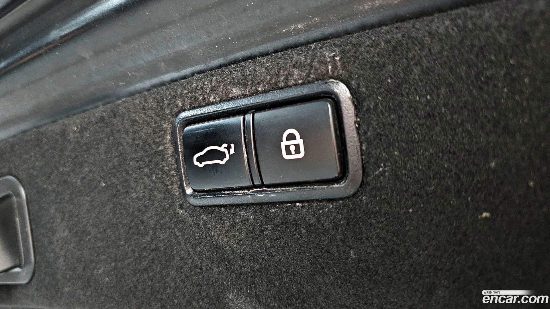 Main__Slider__Photo:Genesis Hyundai 2014.1-17