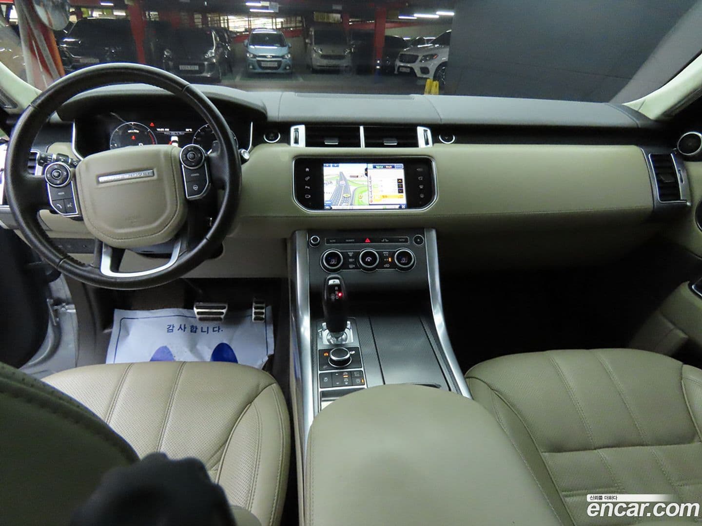 Main__Slider__Photo:Range Rover Sport Land Rover 2016.11-6