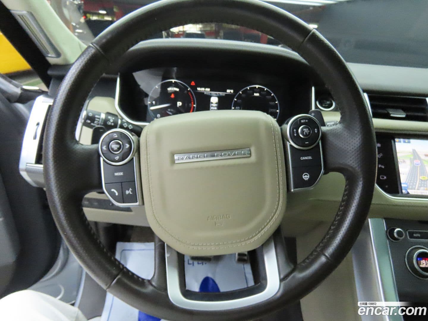 Main__Slider__Photo:Range Rover Sport Land Rover 2016.11-7