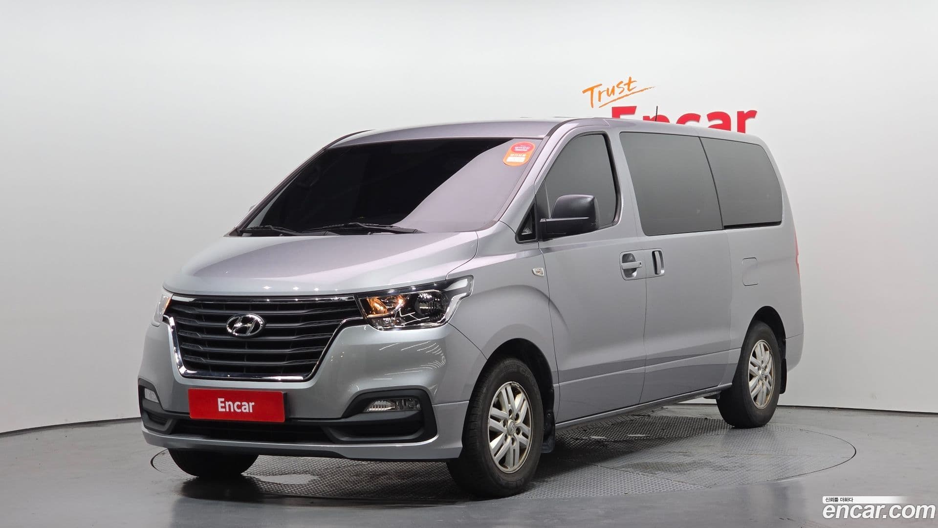 Main__Slider__Photo:Starex Hyundai 2019.4-0