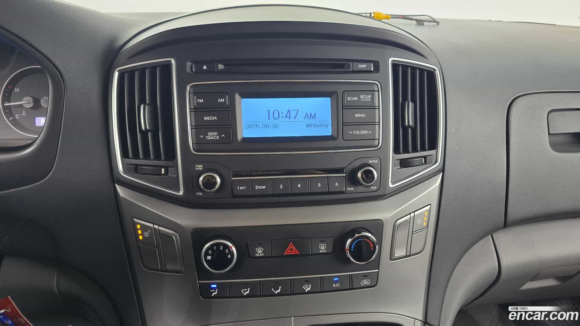 Starex Hyundai 2019.4-OPTION-018