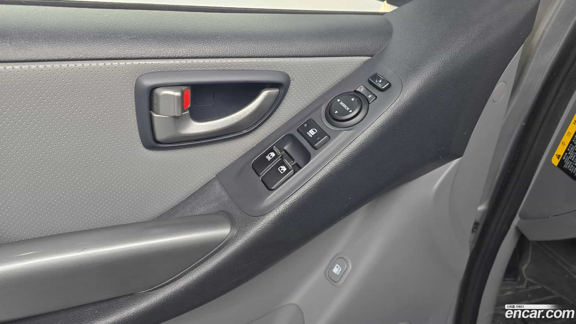 Starex Hyundai 2019.4-OPTION-020