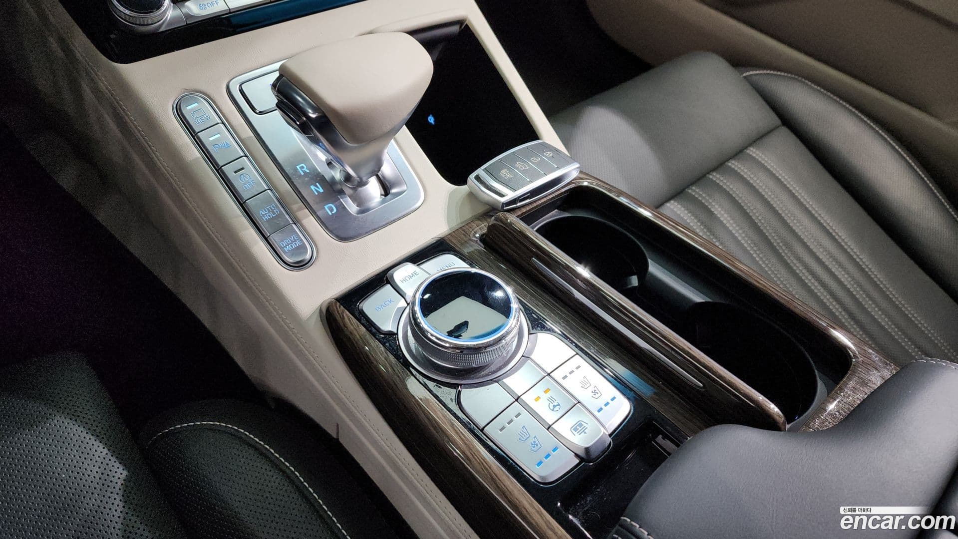 Main__Slider__Photo:G90 Genesis 2020.2-8