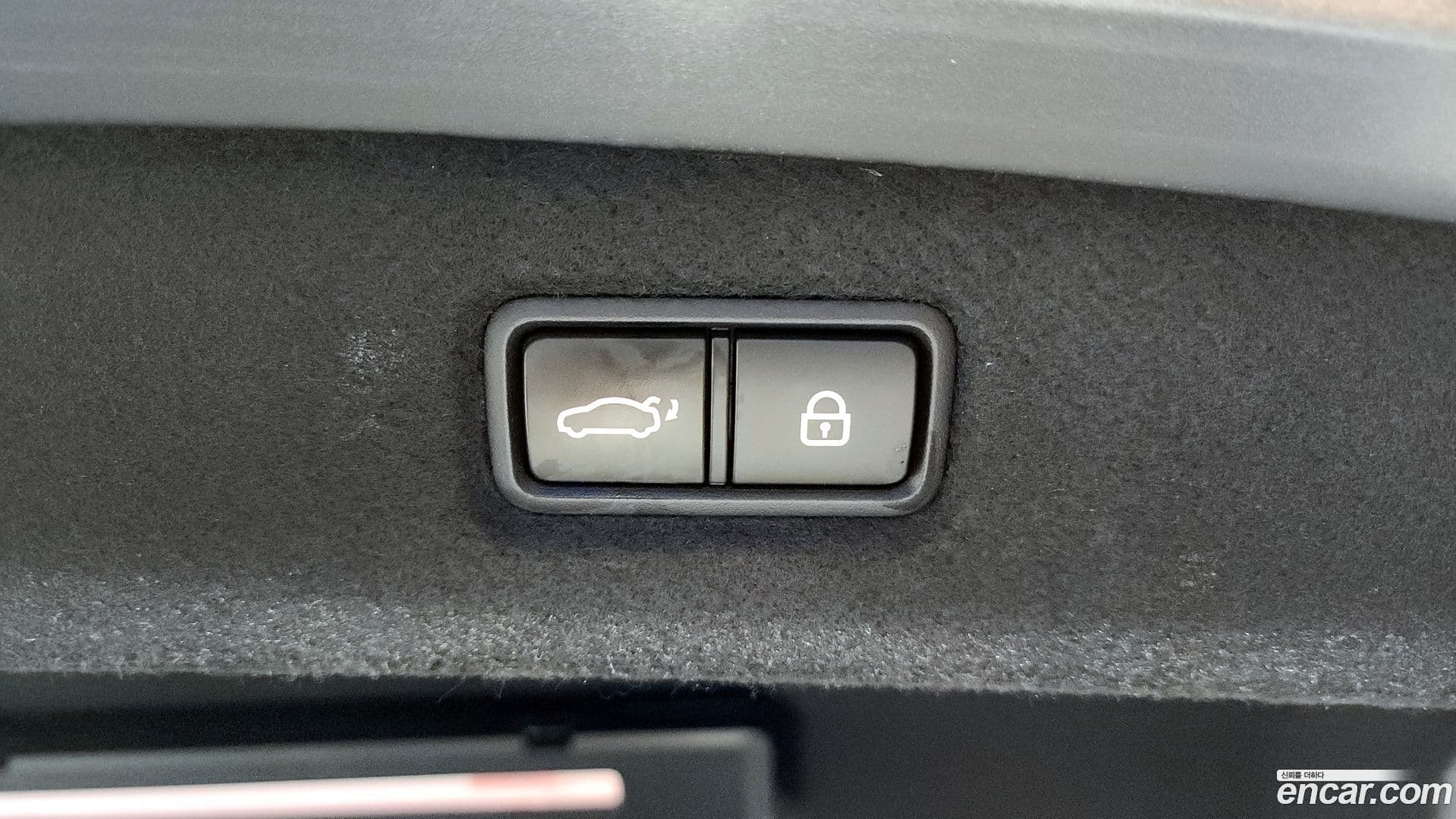 Main__Slider__Photo:G90 Genesis 2020.2-19