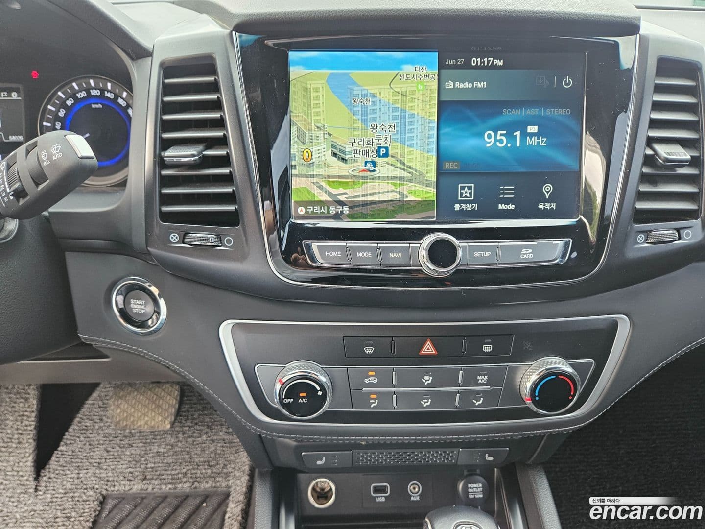 Main__Slider__Photo:Rexton KG_Mobility_Ssangyong 2019.9-9