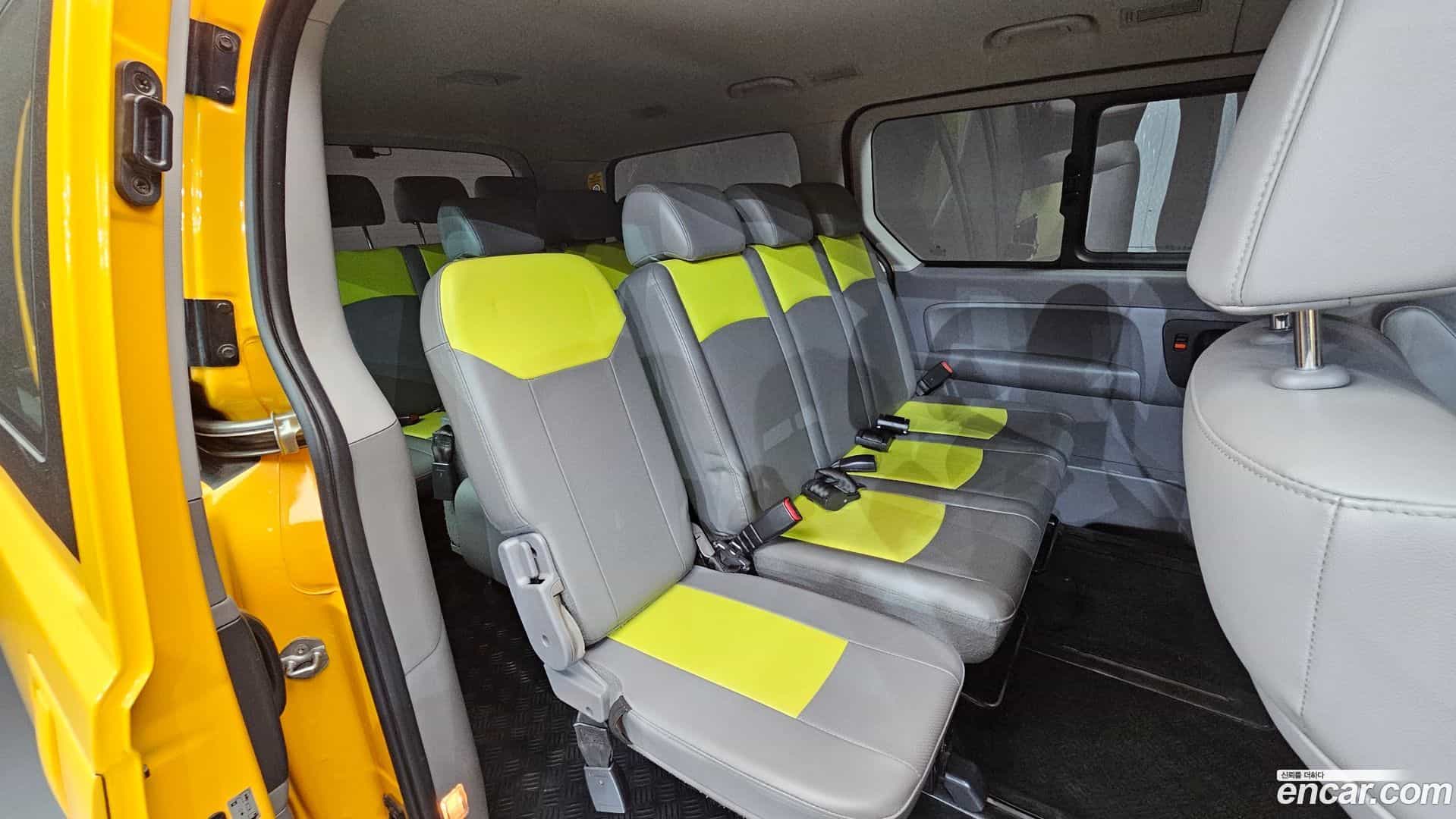 Starex Hyundai 2019.4-OPTION-016