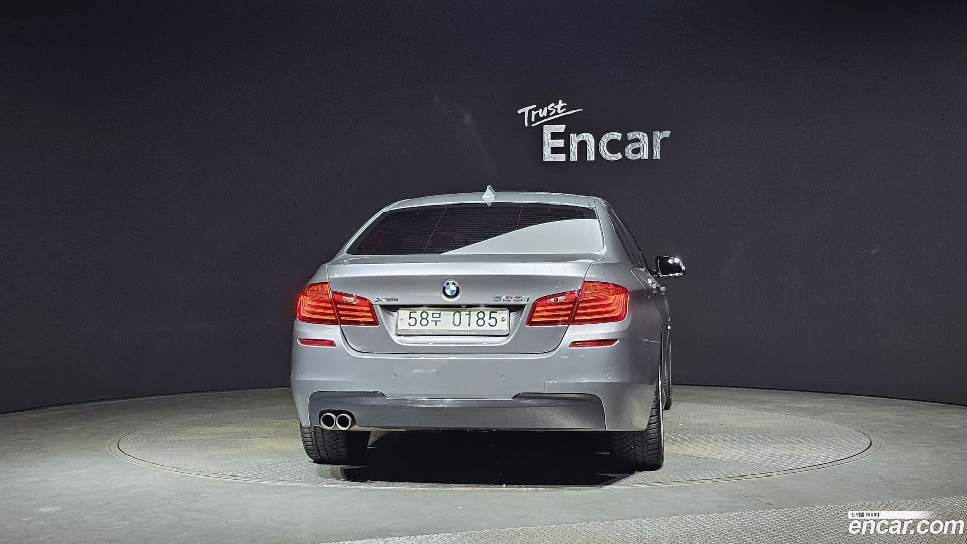 Main__Slider__Photo:5-Series BMW 2016.9-3