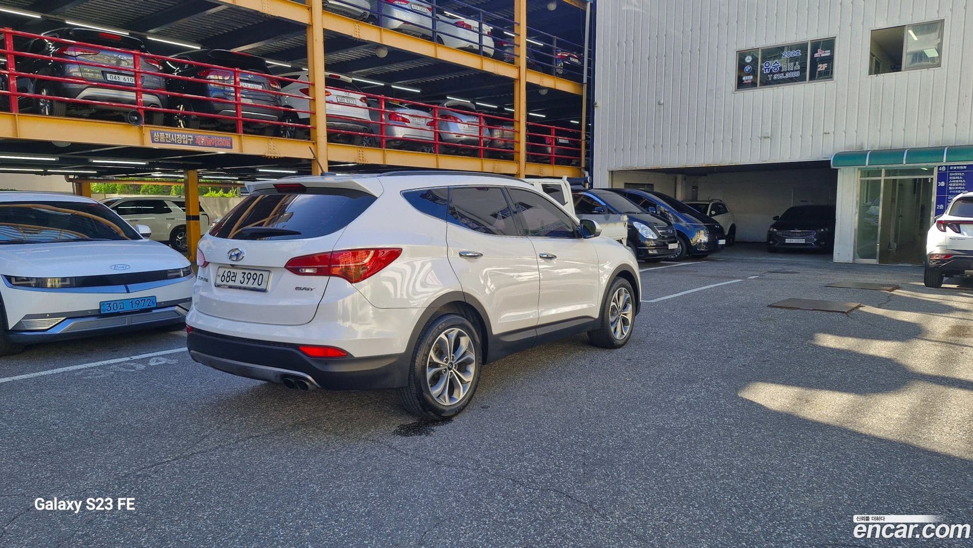 Main__Slider__Photo:Santafe Hyundai 2014.2-5