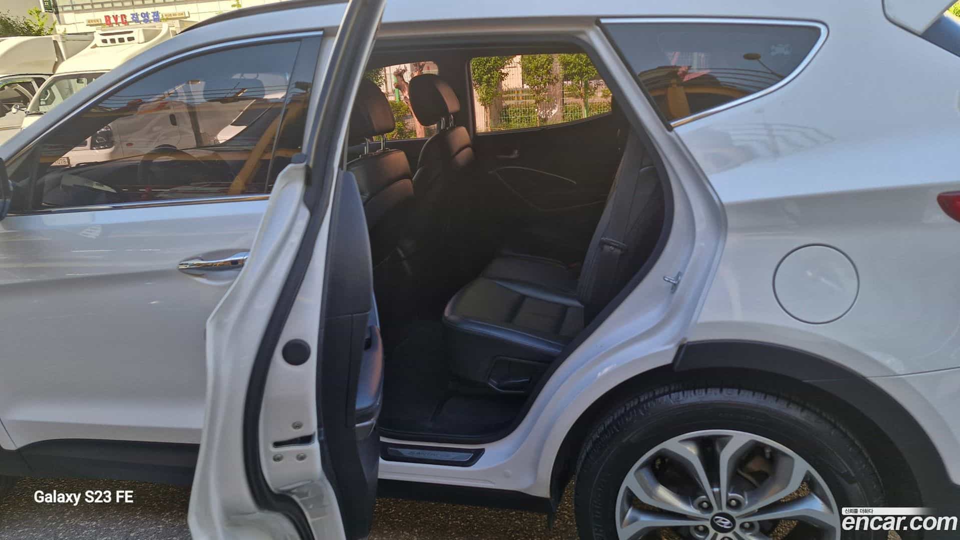 Santafe Hyundai 2014.2-INNER-008