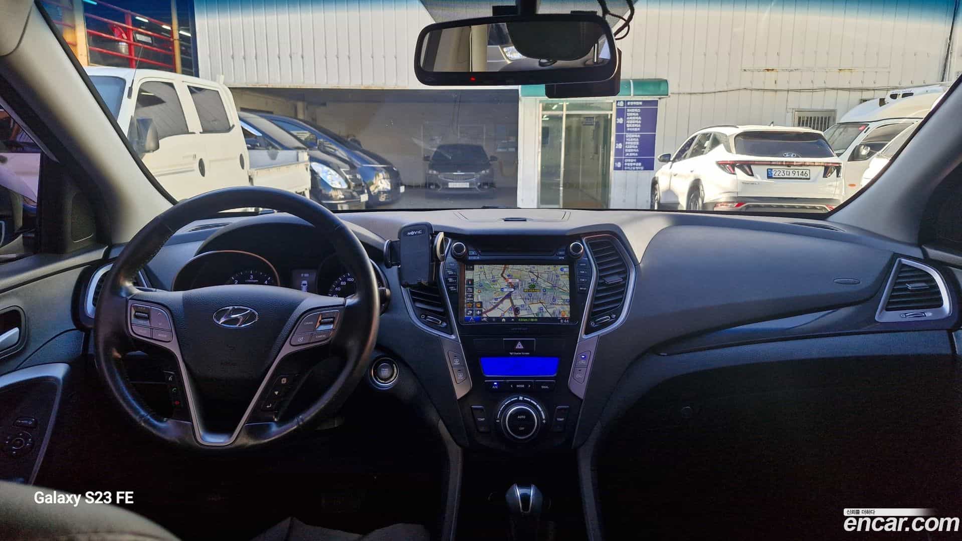 Santafe Hyundai 2014.2-INNER-009